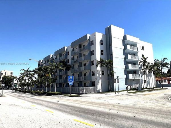 2575 SW 27th Ave, Unit 205, Miami, FL 33133