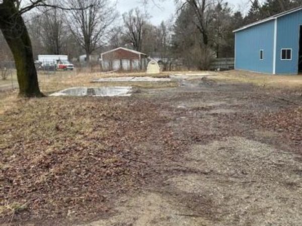 4150 S Lake Wilson Road, Hillsdale, MI 49242