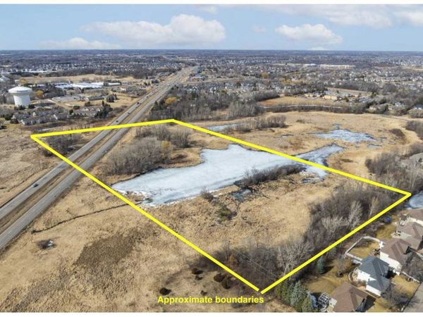 17320 Highway 55, Plymouth, MN 55446