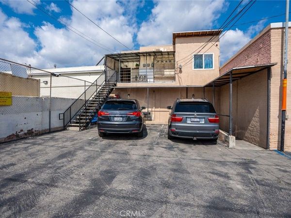 4342 Slauson, Pine, Maywood, CA 90270