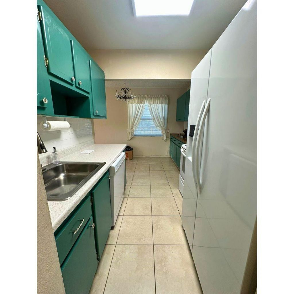 5190 E Sabal Palm Boulevard, Unit 201, Tamarac, FL 33319 Photo