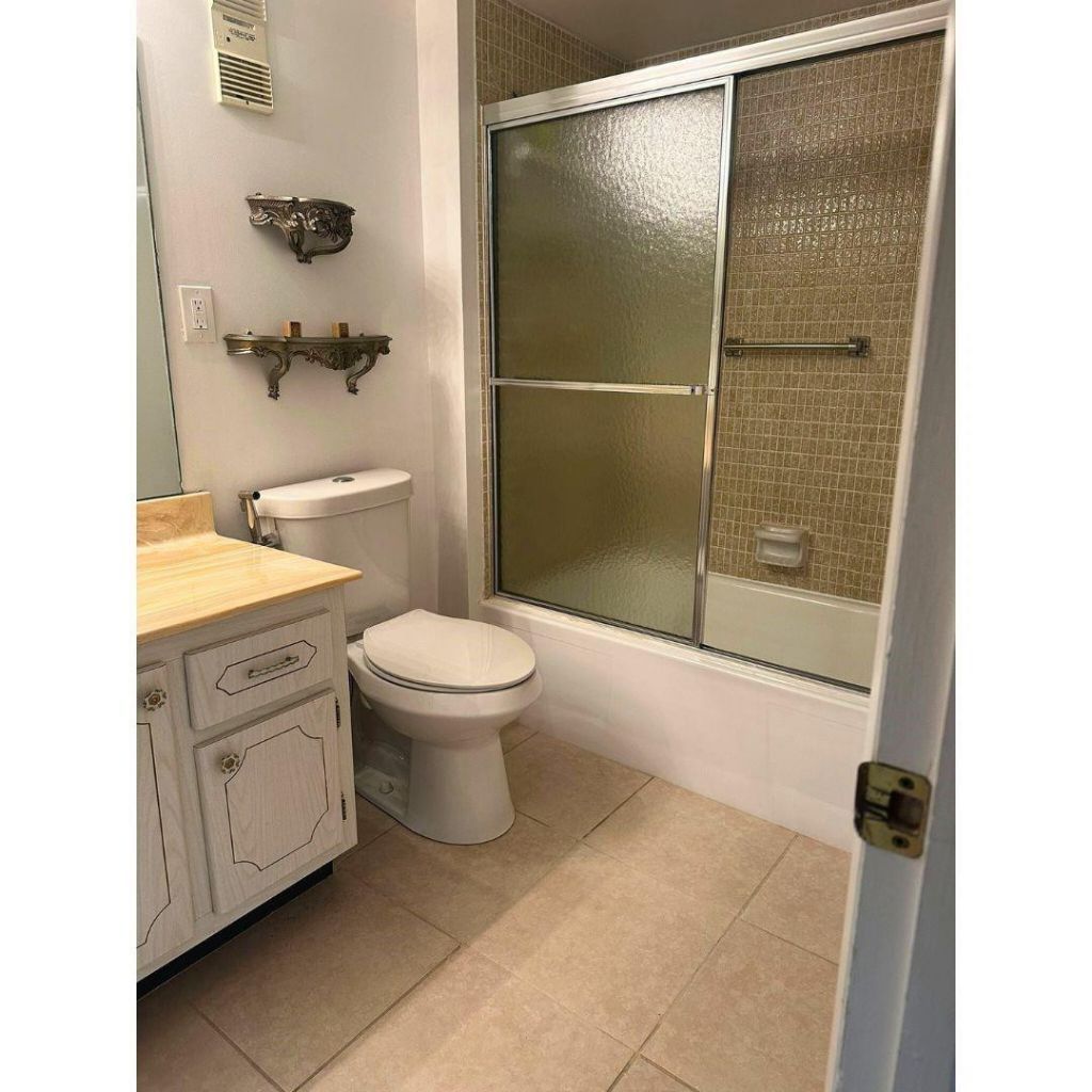 5190 E Sabal Palm Boulevard, Unit 201, Tamarac, FL 33319 Photo
