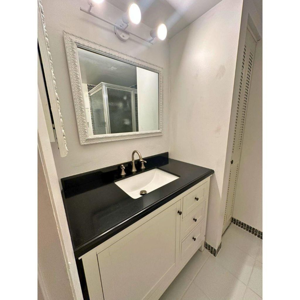 5190 E Sabal Palm Boulevard, Unit 201, Tamarac, FL 33319 Photo