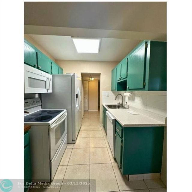 5190 E Sabal Palm Boulevard, Unit 201, Tamarac, FL 33319 Photo