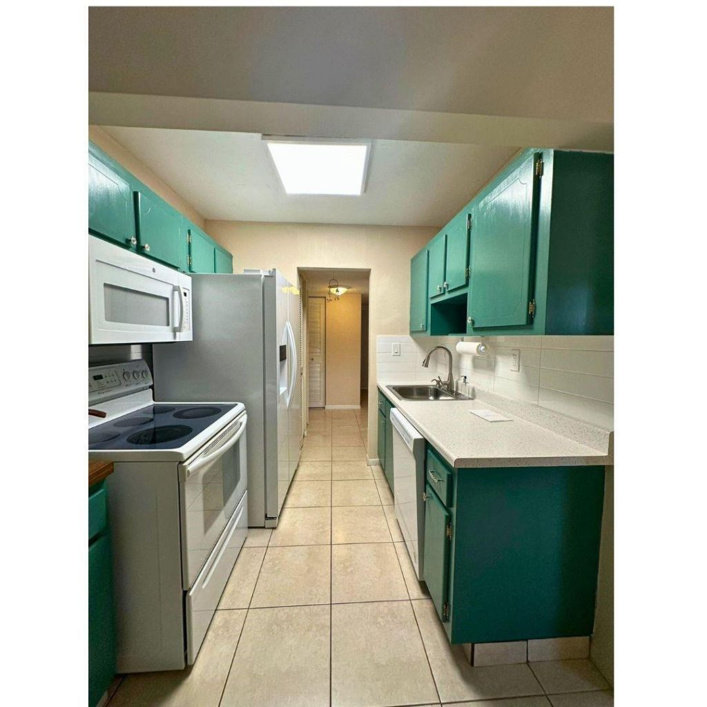 5190 E Sabal Palm Boulevard, Unit 201, Tamarac, FL 33319 Photo