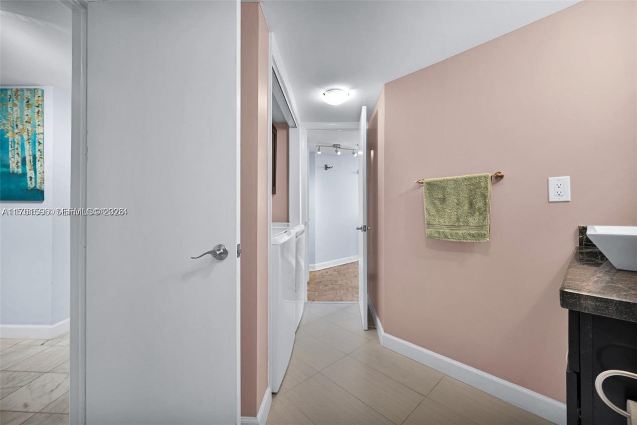 300 Three Islands Blvd, Unit 108, Hallandale Beach, FL 33009 Photo