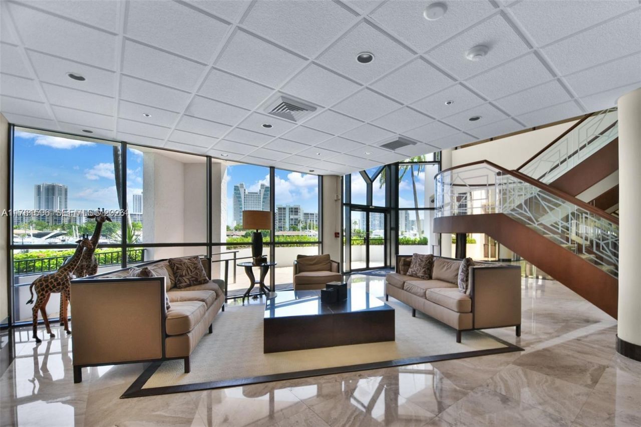 300 Three Islands Blvd, Unit 108, Hallandale Beach, FL 33009 Photo