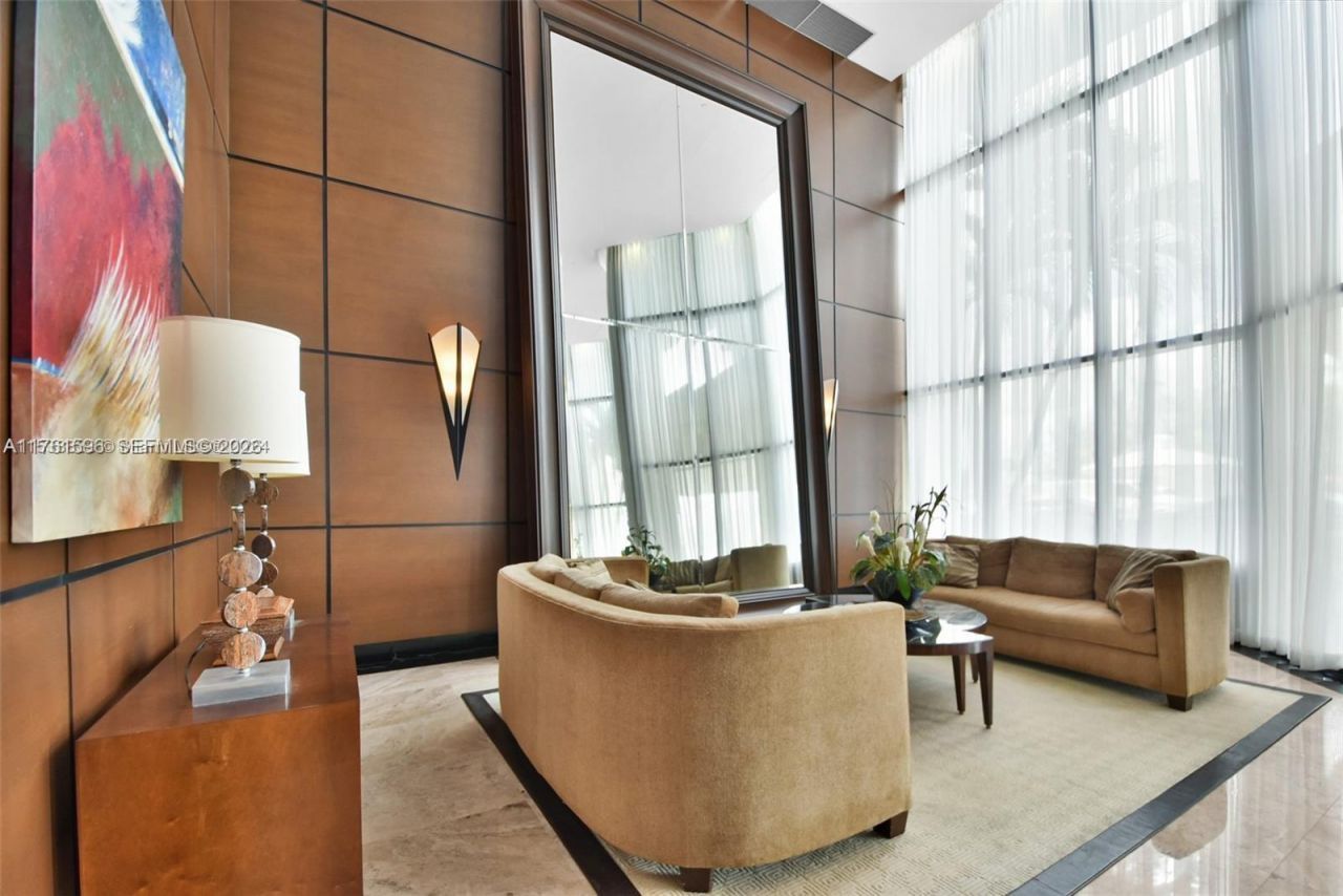 300 Three Islands Blvd, Unit 108, Hallandale Beach, FL 33009 Photo