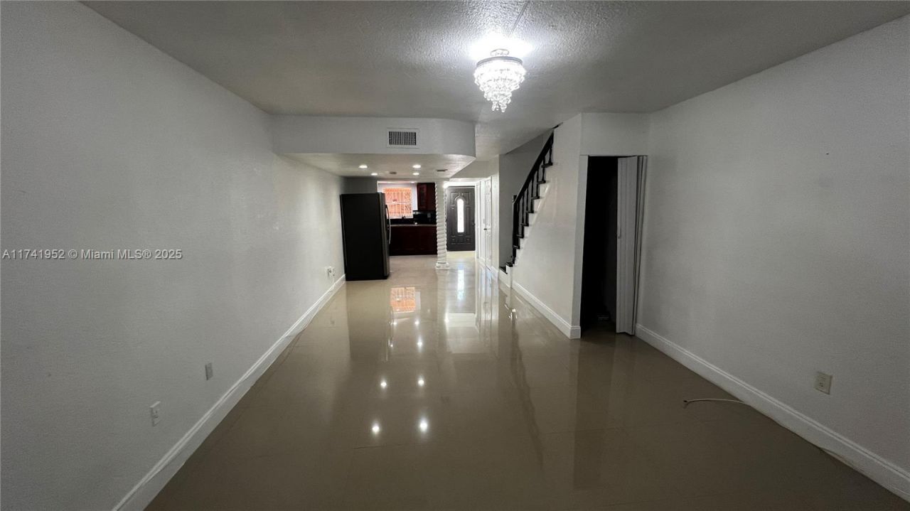4372 W 11th Ln, Unit 30, Hialeah, FL 33012 Photo