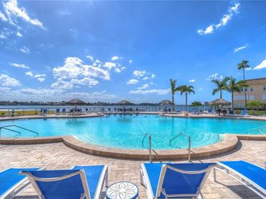 5220 BRITTANY DRIVE S, Unit 807, ST PETERSBURG, FL 33715