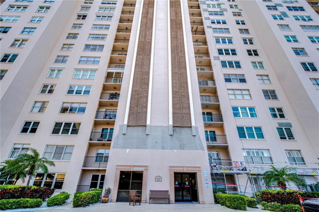 5220 Brittany Drive S, Unit 807, Saint Petersburg, FL 33715 Photo