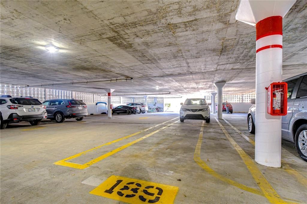 5220 Brittany Drive S, Unit 807, Saint Petersburg, FL 33715 Photo