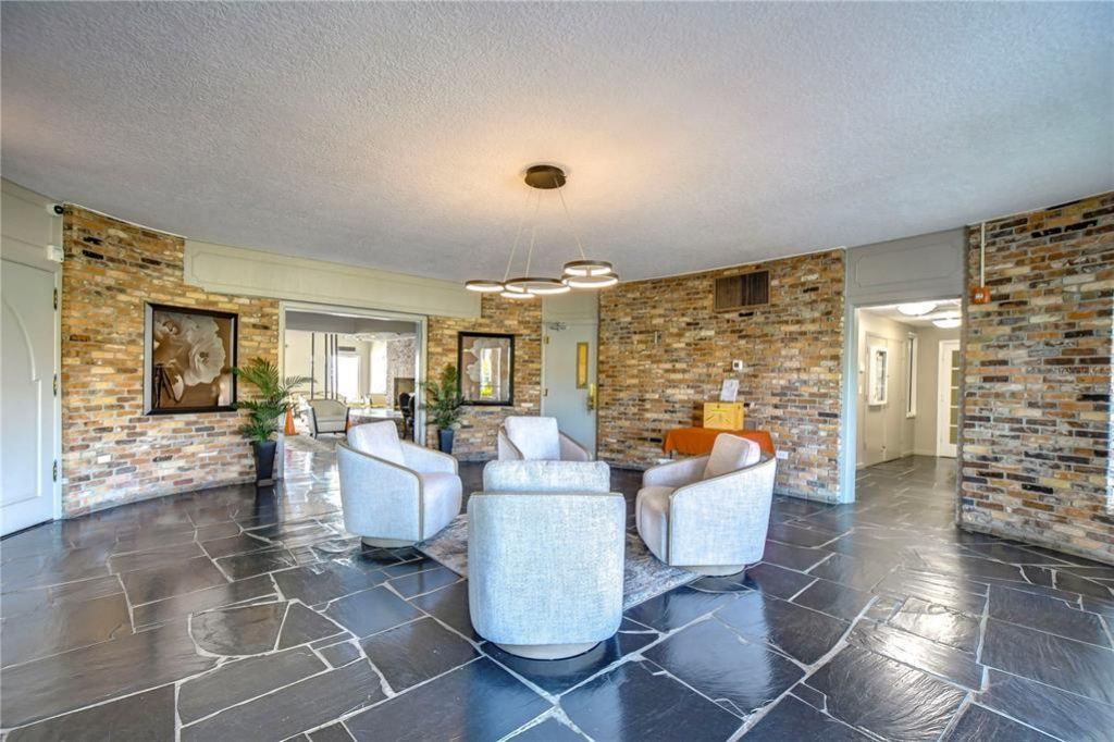 5220 Brittany Drive S, Unit 807, Saint Petersburg, FL 33715 Photo