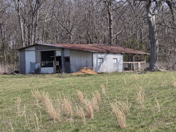 000 Mcintosh Road, Macomb, MO 65702