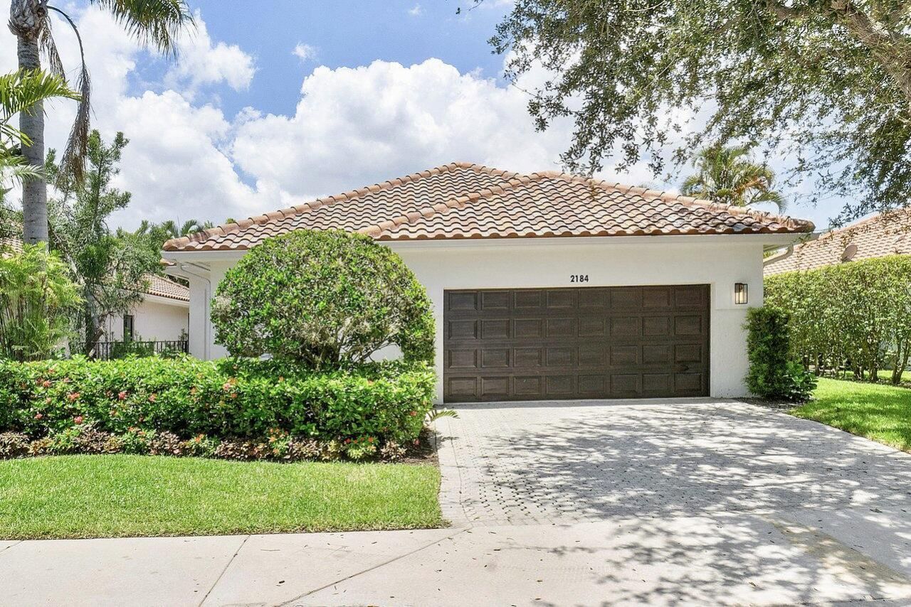 2184 Regents Boulevard, West Palm Beach, FL 33409 Photo