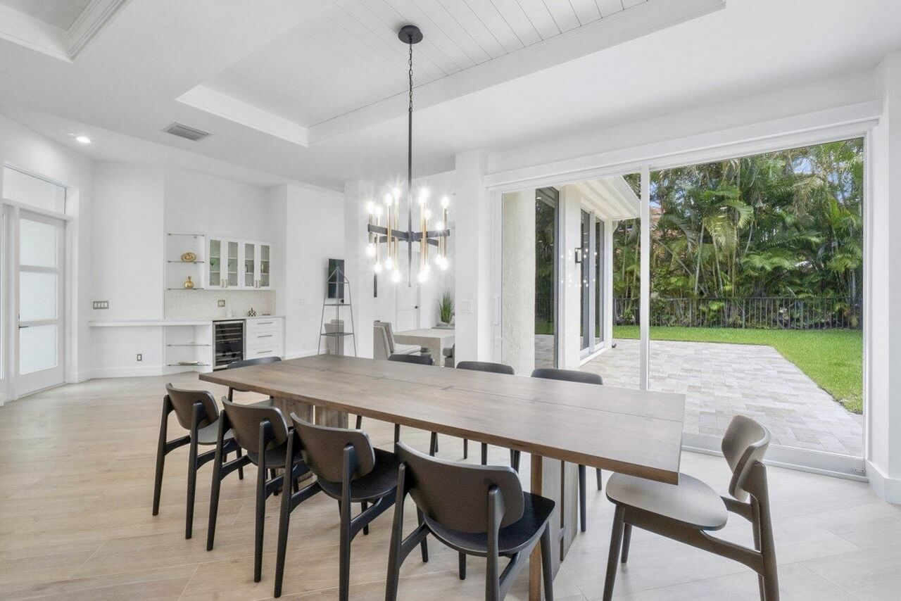 2184 Regents Boulevard, West Palm Beach, FL 33409 Photo