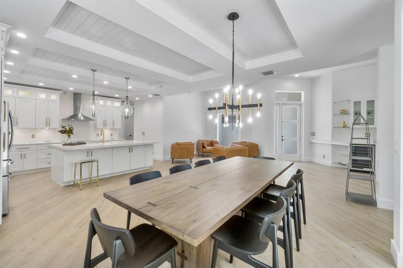 2184 Regents Boulevard, West Palm Beach, FL 33409 Photo