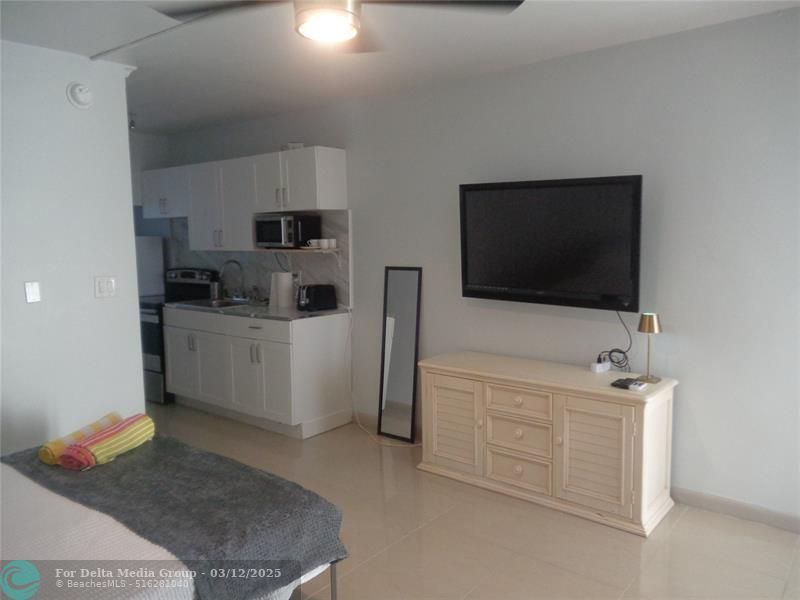 1001 S Riverside Drive, Unit 105, Pompano Beach, FL 33062 Photo