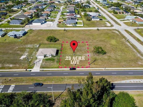 10 El Dorado BLVD S, CAPE CORAL, FL 33991