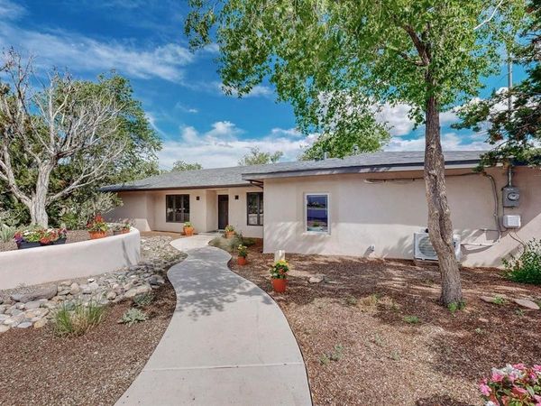 2200 W Alameda, Santa Fe, NM 87501