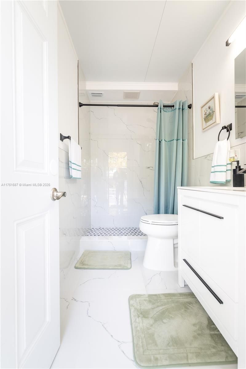 19600 Gulfstream Rd, Cutler Bay, FL 33157 Photo