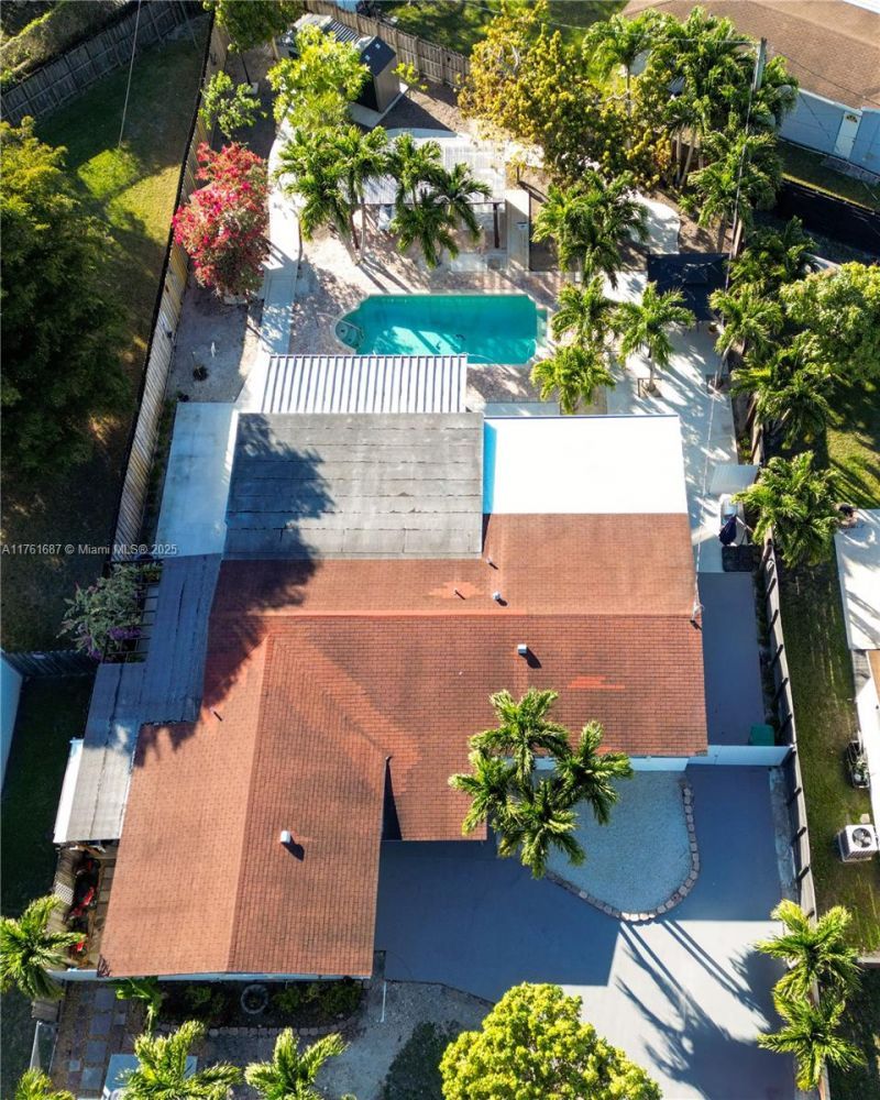 19600 Gulfstream Rd, Cutler Bay, FL 33157 Photo