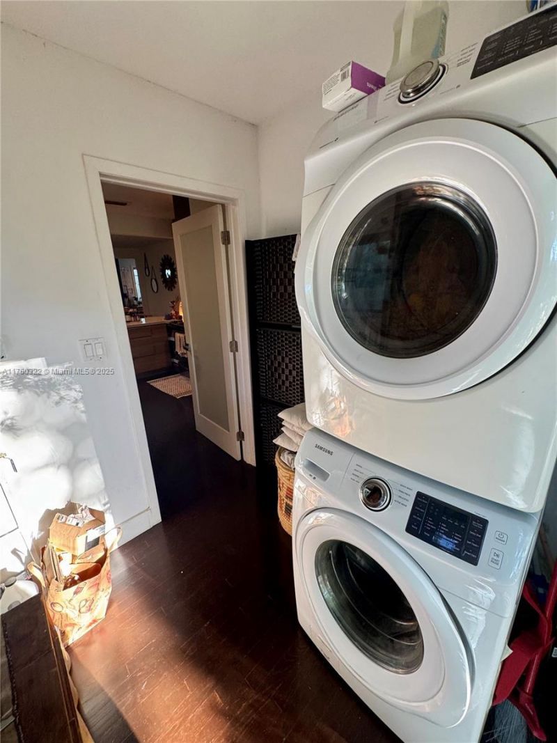 7020 NE 5th Ave, Miami, FL 33138 Photo