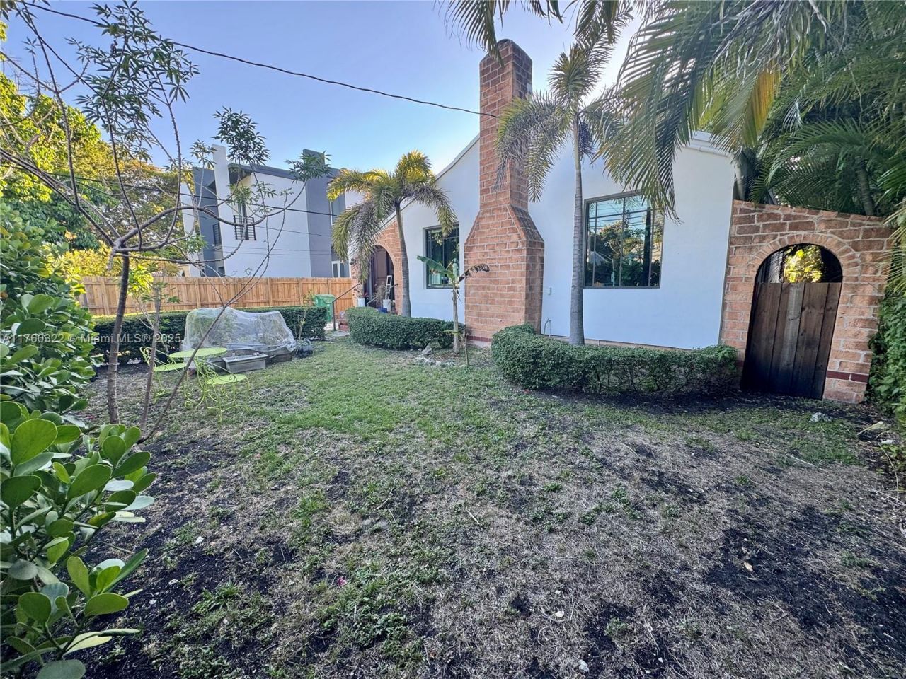 7020 NE 5th Ave, Miami, FL 33138 Photo