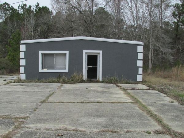 2160 Cultra Rd., Conway, SC 29526