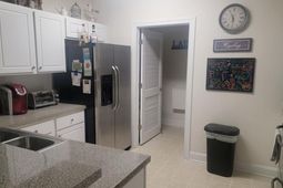 6000 Windsor Green Way photo 4
