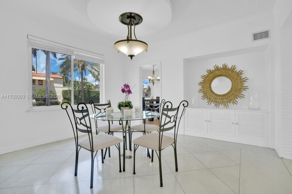 5861 La Gorce Dr, Miami Beach, FL 33140 Photo