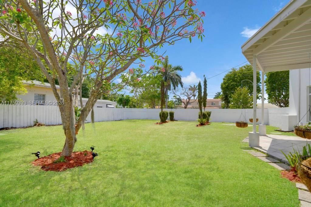 5861 La Gorce Dr, Miami Beach, FL 33140 Photo