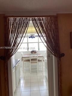 100 W Golden Isles Dr, Unit 811, Hallandale Beach, FL 33009 Photo