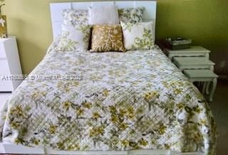 100 W Golden Isles Dr, Unit 811, Hallandale Beach, FL 33009 Photo