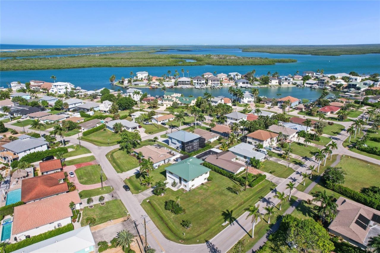 103 Tahiti Circle, Naples, FL 34113 Photo