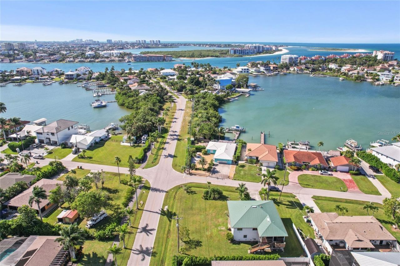 103 Tahiti Circle, Naples, FL 34113 Photo