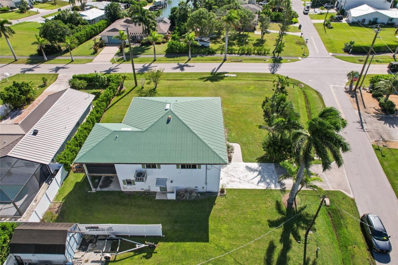 103 Tahiti Circle, Naples, FL 34113 Photo