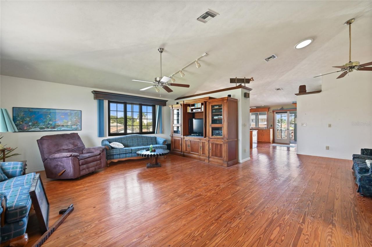 103 Tahiti Circle, Naples, FL 34113 Photo