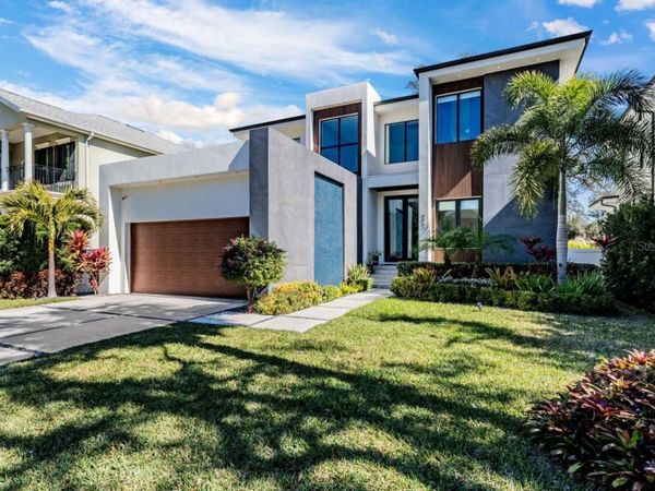 212 S RENELLIE DRIVE, TAMPA, FL 33609