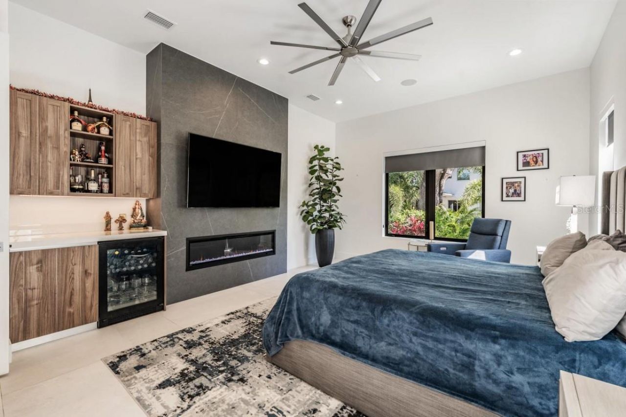 212 S Renellie Drive, Tampa, FL 33609 Photo