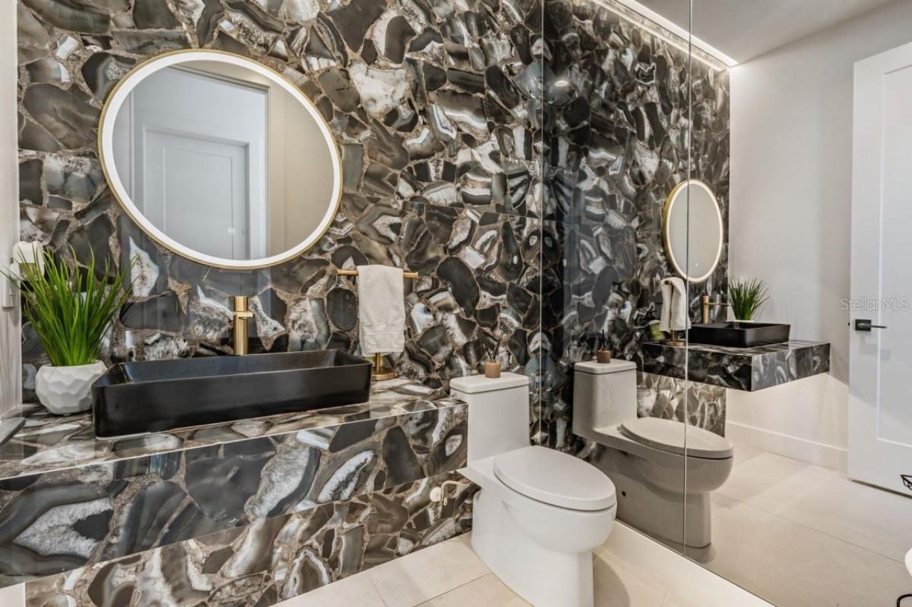 212 S Renellie Drive, Tampa, FL 33609 Photo