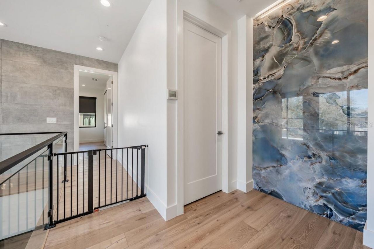 212 S Renellie Drive, Tampa, FL 33609 Photo