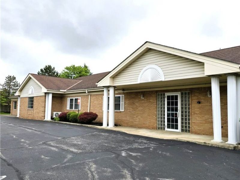 7379 Pearl Road, Middleburg Heights, OH 44130 Photo 1