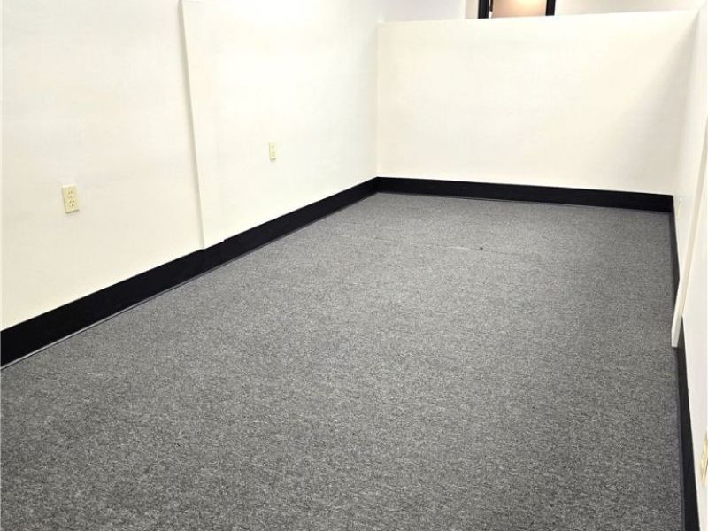 7379 Pearl Road, Middleburg Heights, OH 44130 Photo 13