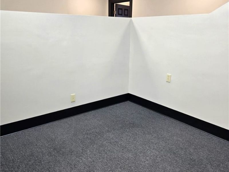 7379 Pearl Road, Middleburg Heights, OH 44130 Photo 14