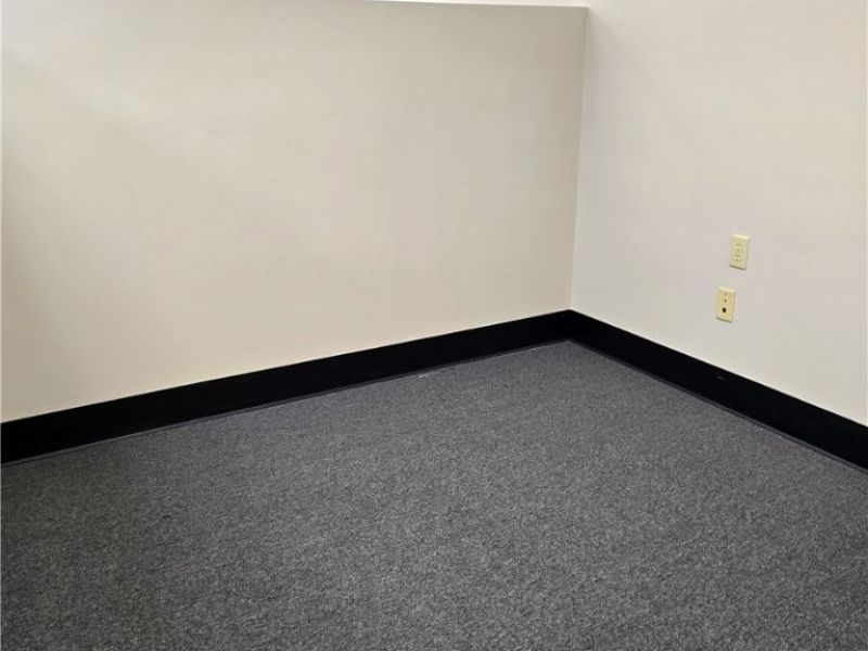 7379 Pearl Road, Middleburg Heights, OH 44130 Photo 15