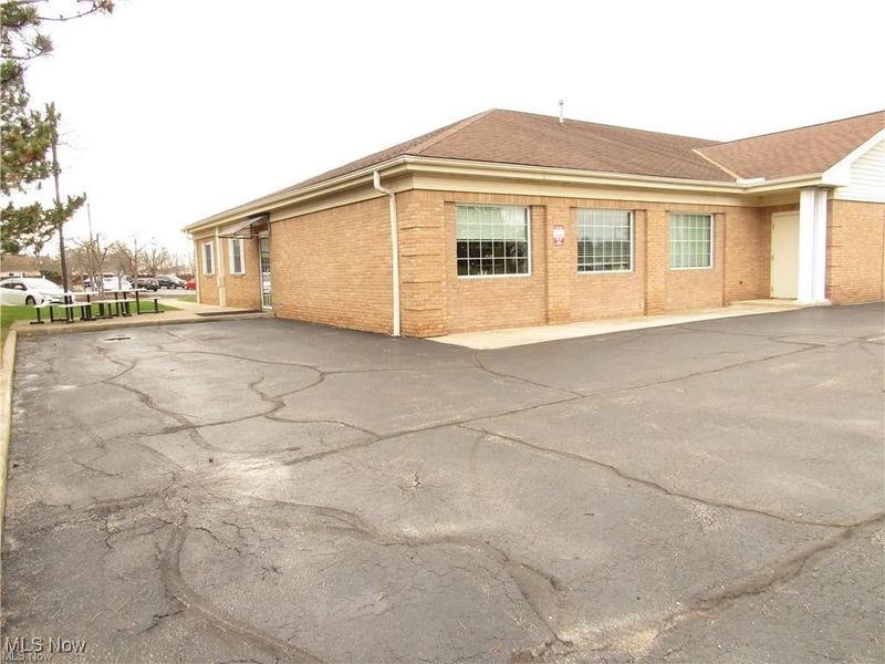 7379 Pearl Road, Middleburg Heights, OH 44130 Photo 16