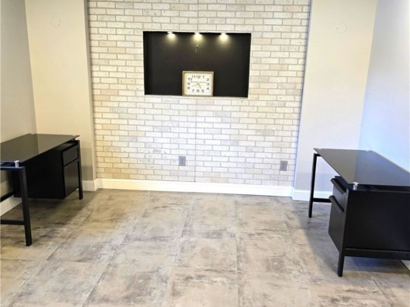 7379 Pearl Road, Middleburg Heights, OH 44130 Photo 4