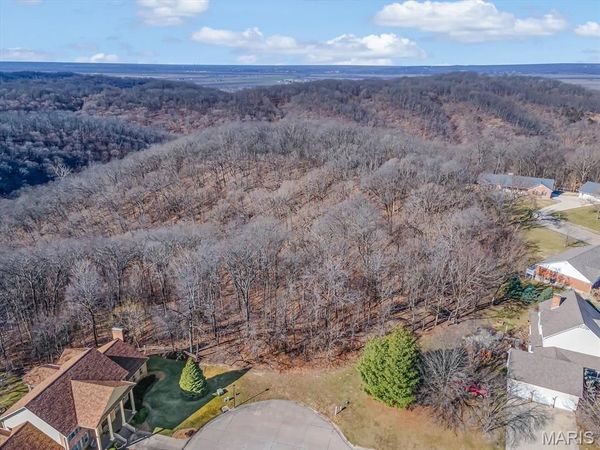 105 Hillcrest Court, Valmeyer, IL 62295