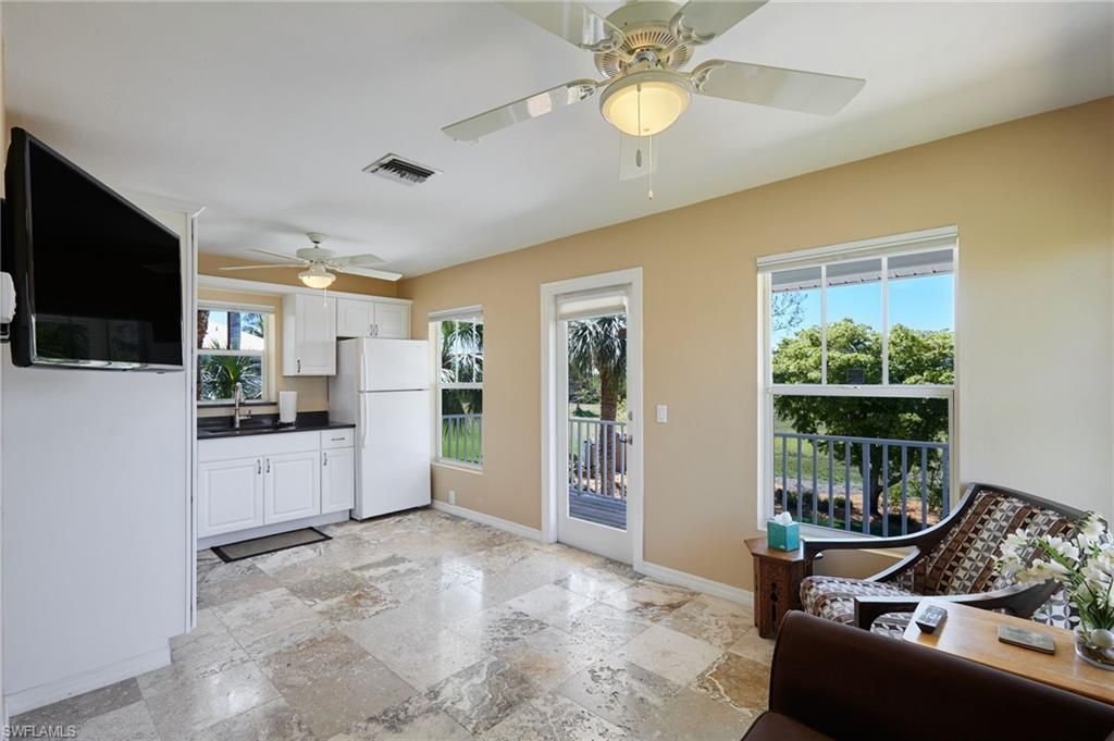 18481 Pioneer Rd, Fort Myers, FL 33908 Photo